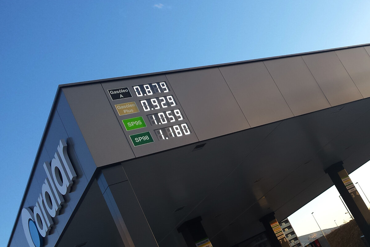 Letrero precios de combustible LED para gasolineras